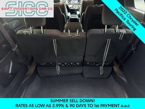 Used 2022 Chrysler Pacifica Touring FWD image 26