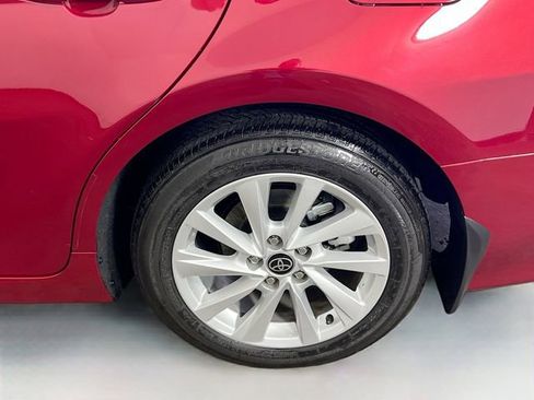 Used 2022 Toyota Camry LE image 25