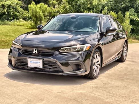 Used 2022 Honda Civic LX image 2