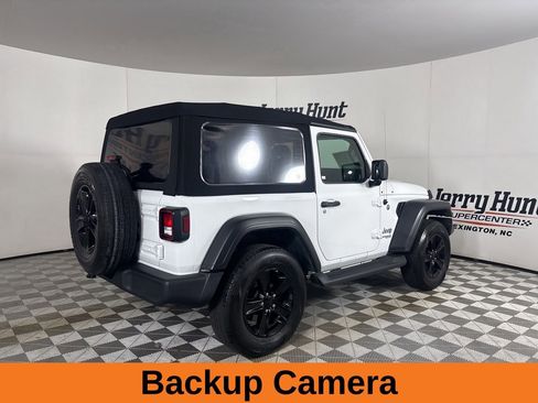 Used 2019 Jeep Wrangler Sport image 6