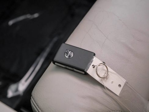 Used 2019 Volvo XC90 T5 Momentum image 62