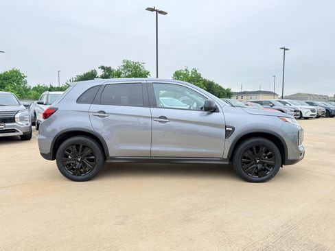 Used 2024 Mitsubishi Outlander Sport AWD image 5