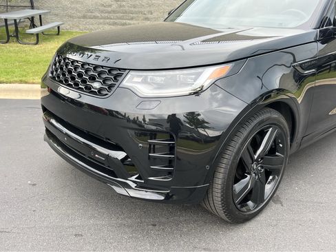 Certified 2023 Land Rover Discovery HSE R-Dynamic AWD/4WD image 11