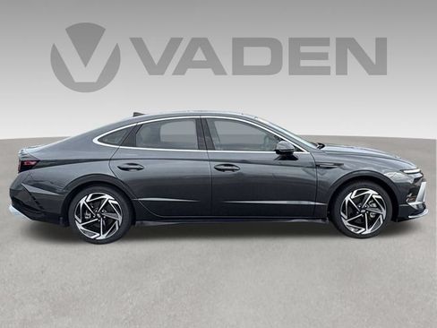 New 2024 Hyundai Sonata SEL w/ Convenience Package FWD image 9