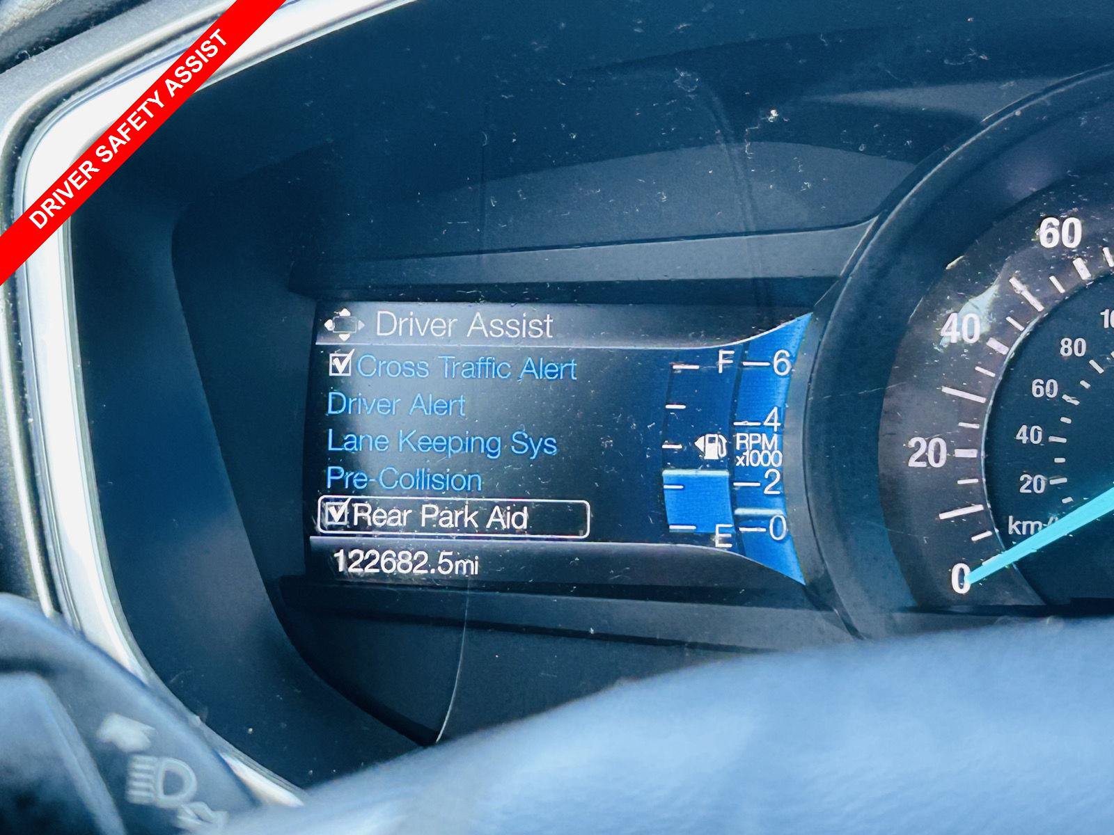 Used 2019 Ford Fusion SE FWD image 5