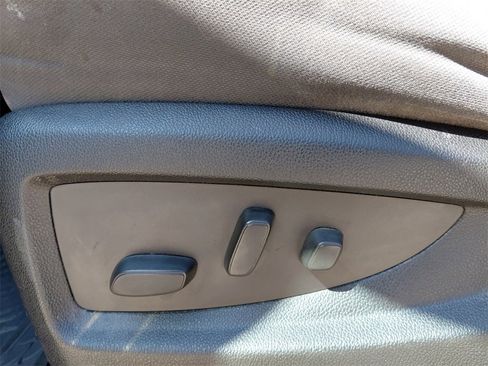 Used 2014 GMC Sierra 1500 SLE w/ SLE Value Package image 27