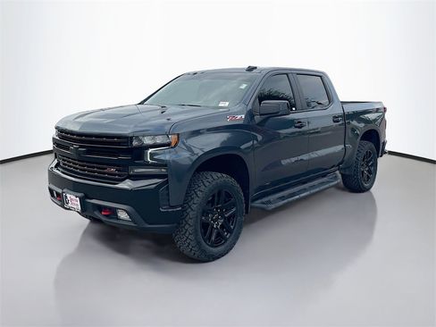 Used 2021 Chevrolet Silverado 1500 LT Trail Boss w/ LPO, Dark Essentials Package image 3