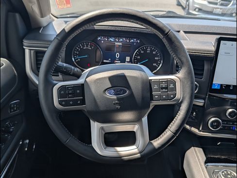 Certified 2024 Ford Expedition Max XLT AWD/4WD image 17