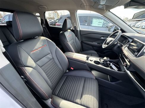 New 2026 Nissan Rogue SV image 23