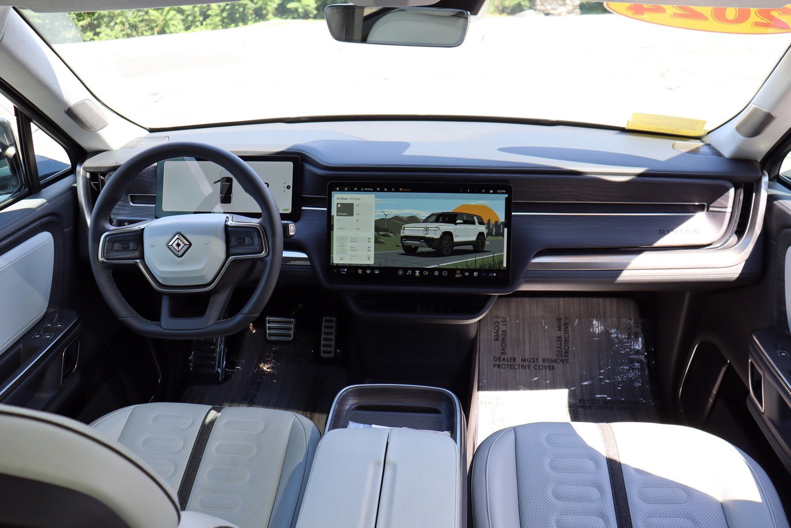 Used 2024 Rivian R1S Adventure Quad AWD/4WD image 10