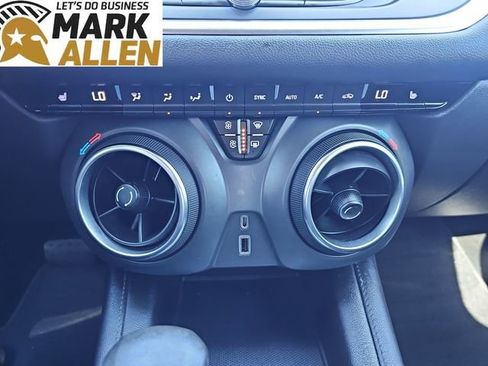 Used 2021 Chevrolet Blazer LT image 17