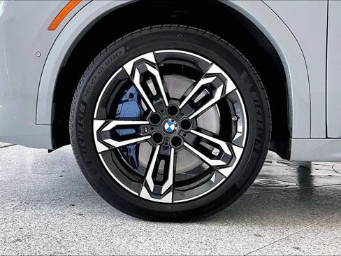 Used 2025 BMW X2 xDrive28i AWD/4WD image 11