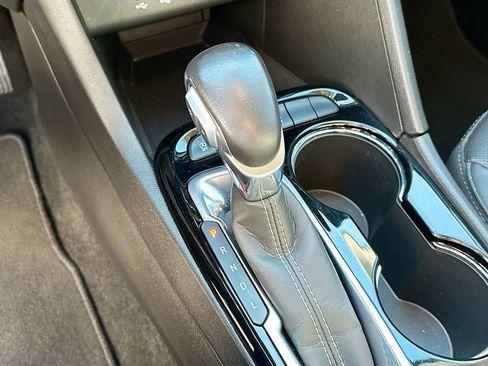 Used 2024 Buick Encore GX Sport Touring image 24