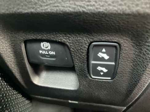 Used 2019 RAM 1500 Big Horn AWD/4WD image 14