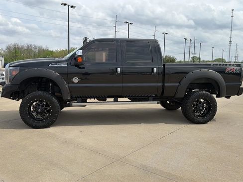 Used 2014 Ford F250 Platinum w/ FX4 Off-Road Package image 9