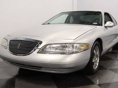 Used 1998 Lincoln Mark VIII RWD image 21