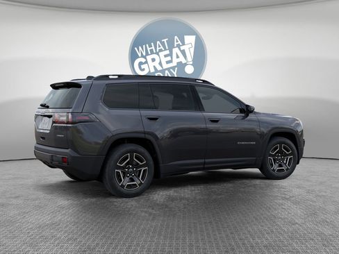 New 2026 Jeep Cherokee Laredo AWD/4WD image 5
