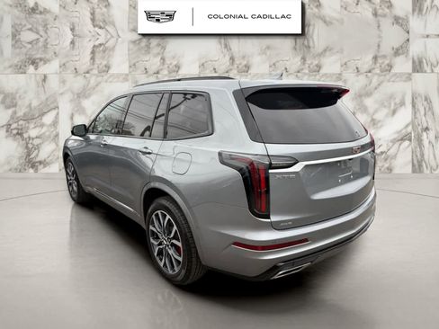 Used 2025 Cadillac XT6 Sport w/ Platinum Package AWD/4WD image 3