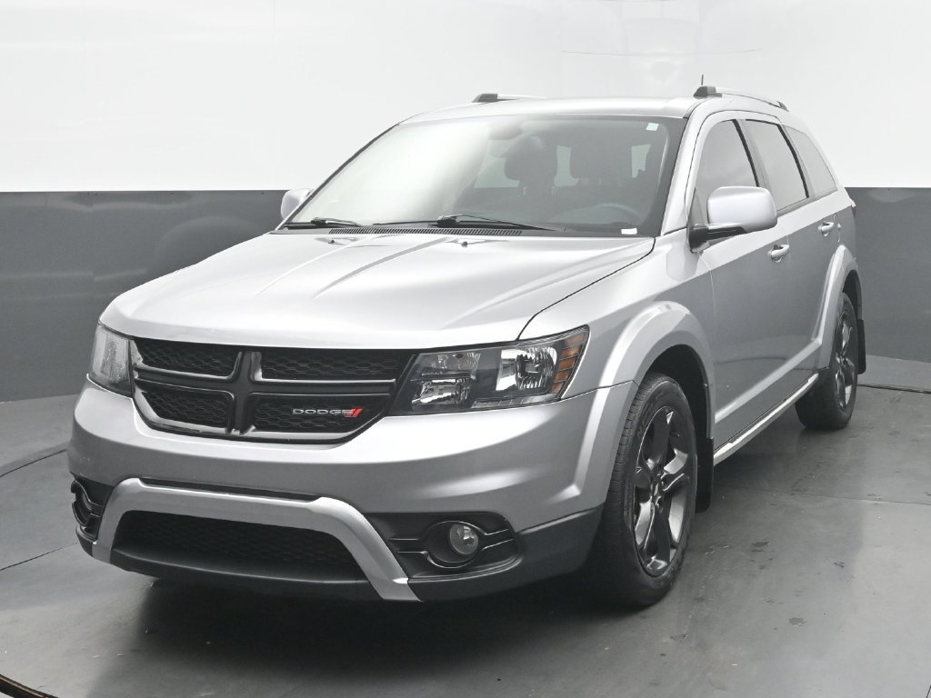 Used 2019 Dodge Journey Crossroad w/ Mopar All Weather Group FWD image 1