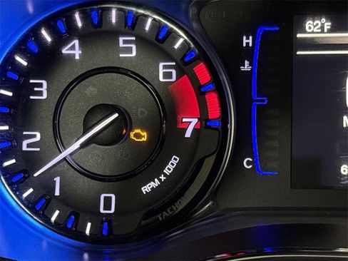 Used 2016 Chrysler 200 S image 38