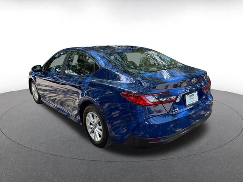 Used 2025 Toyota Camry LE FWD image 14