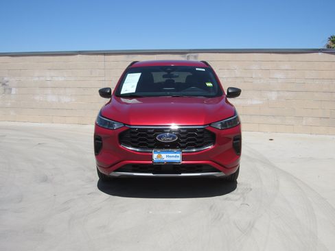 Used 2024 Ford Escape ST-Line AWD/4WD image 3