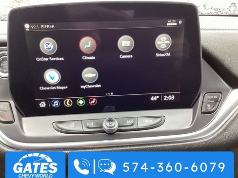 Used 2025 Chevrolet Blazer LT image 3