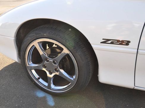 Used 1997 Chevrolet Camaro Z28 w/ Preferred Equipment Group 2 RWD image 29