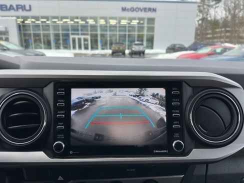 Used 2020 Toyota Tacoma SR5 image 10