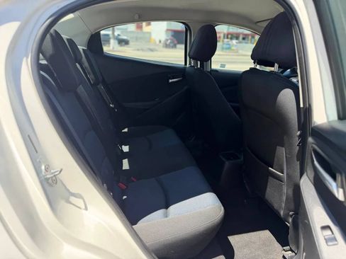 Used 2017 Toyota Yaris iA FWD image 28