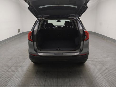 Used 2018 GMC Terrain SLE w/ Driver Convenience Package FWD image 30
