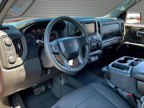 Used 2020 Chevrolet Silverado 1500 Custom Trail Boss w/ Custom Convenience Package AWD/4WD image 17