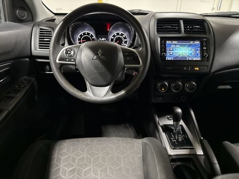 Used 2021 Mitsubishi Outlander Sport SE AWD/4WD image 11