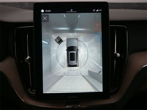 New 2026 Volvo XC60 B5 Plus w/ Protection Package Premier image 21