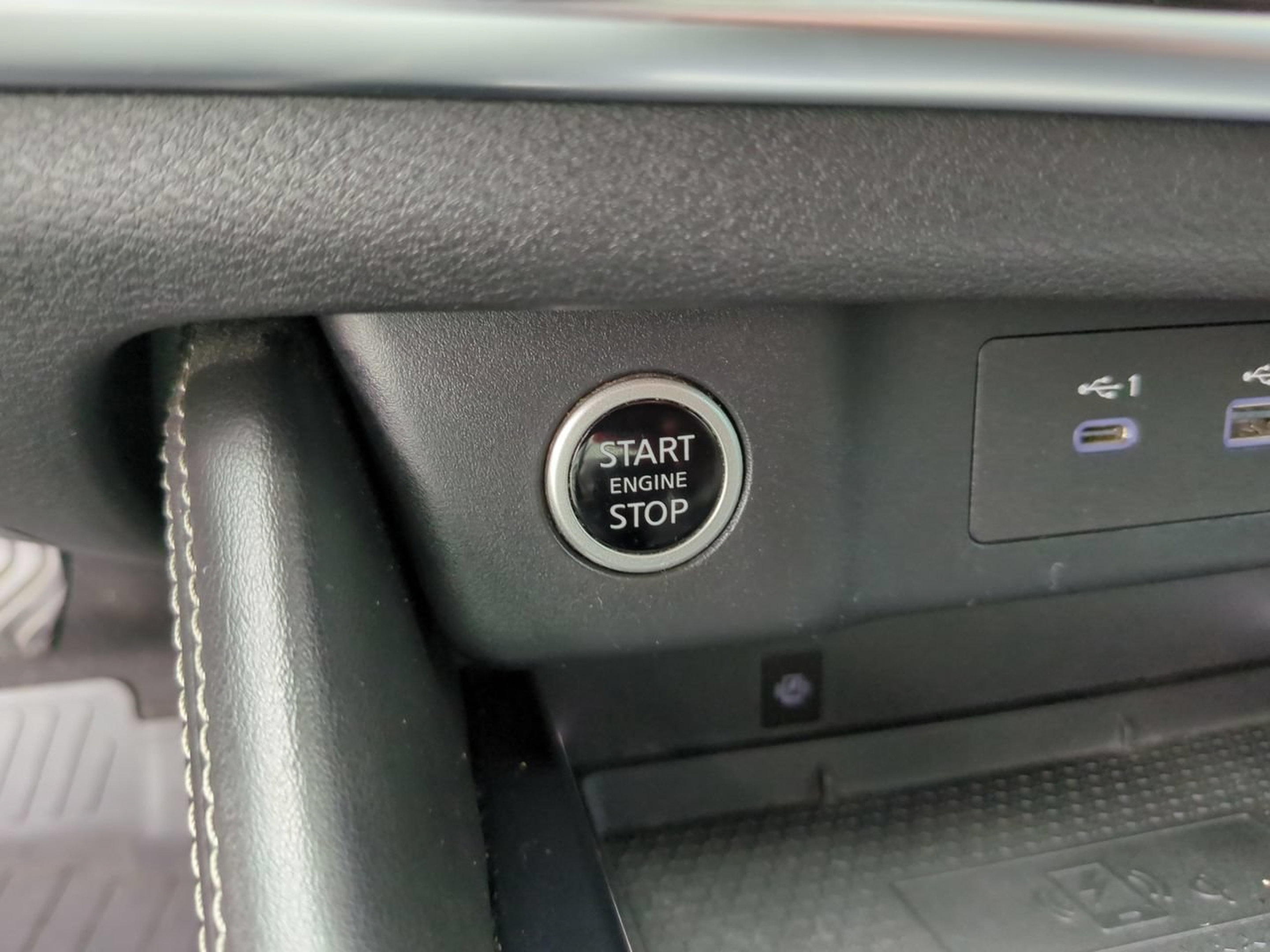 Used 2021 Nissan Rogue Platinum FWD image 26
