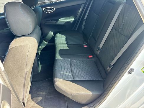 Used 2019 Nissan Sentra SR image 23