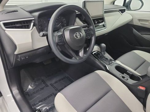 Used 2025 Toyota Corolla LE FWD image 20
