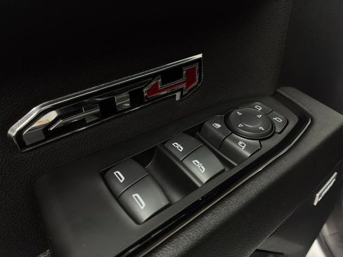 Used 2023 GMC Sierra 1500 AT4 w/ Technology Package image 23