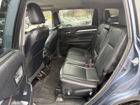 Used 2016 Toyota Highlander XLE w/ Protection Package #3 AWD/4WD image 13