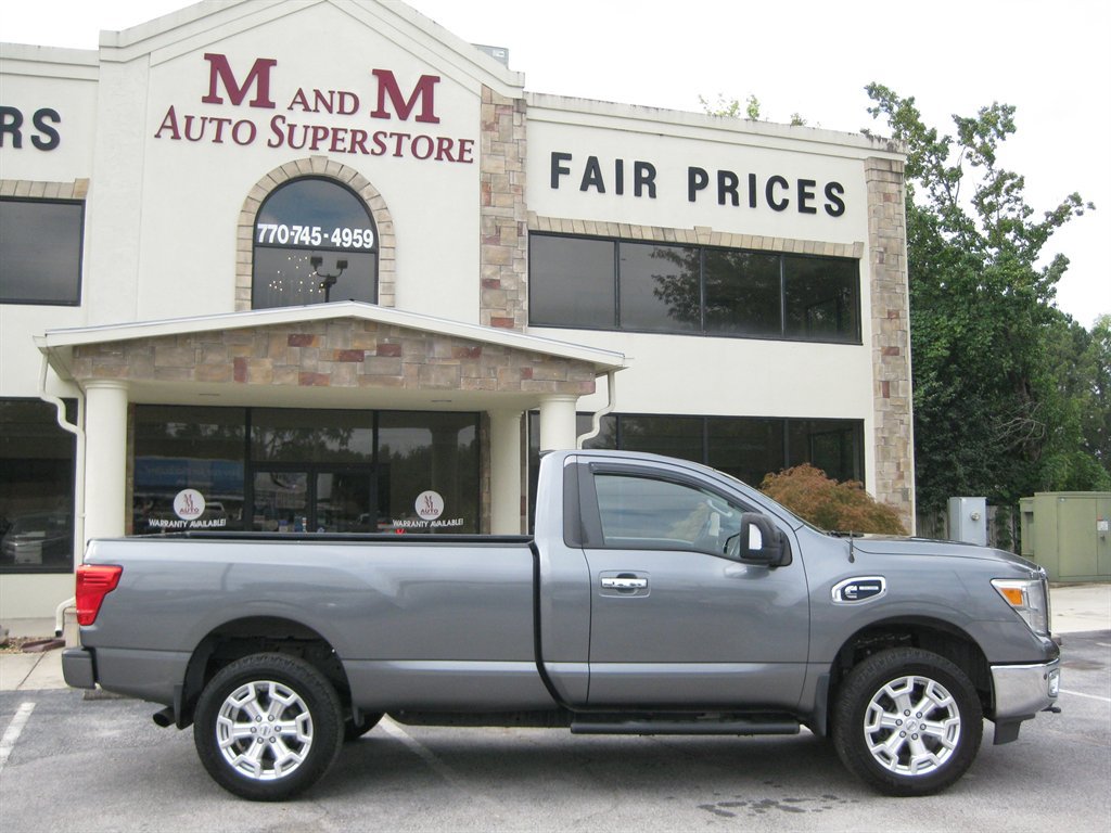 Used 2017 Nissan Titan SV AWD/4WD image 8