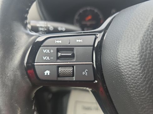 Used 2024 Honda CR-V EX-L image 17