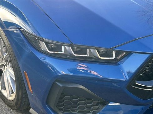 Used 2024 Ford Mustang GT Premium image 8