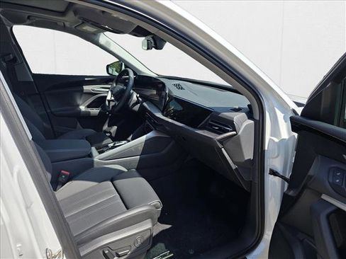 New 2025 Audi Q5 Premium Plus image 10