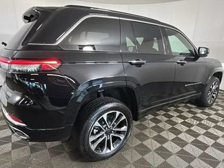 Used 2023 Jeep Grand Cherokee Overland w/ Luxury Tech Group IV AWD/4WD video 2