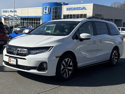 New 2026 Honda Odyssey EX-L image 1