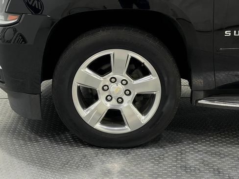 Used 2018 Chevrolet Suburban Premier AWD/4WD image 36