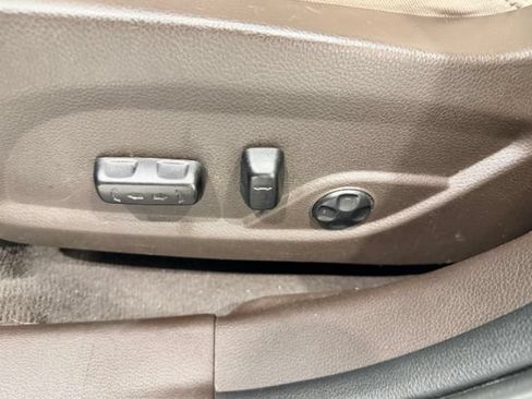 Used 2018 Hyundai Santa Fe Sport w/ 2.4L Value Package 02 FWD image 23