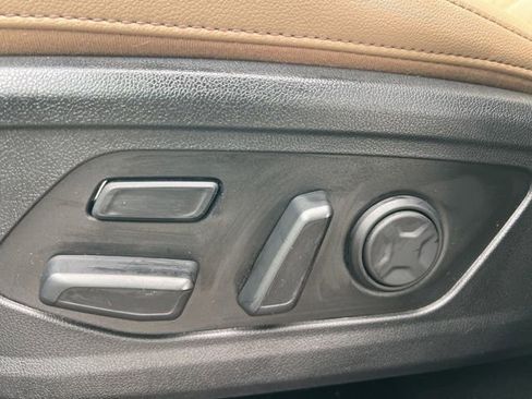 Certified 2025 Kia Sorento SX Prestige w/ Olive Brown Leather Package image 37