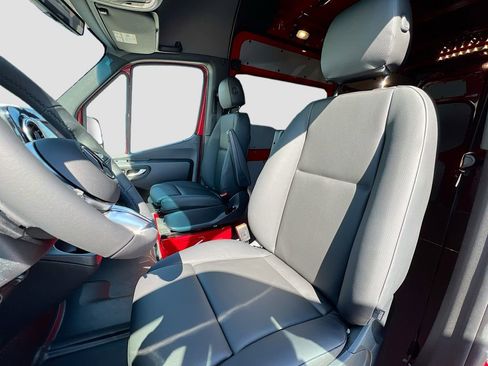 New 2025 Mercedes-Benz Sprinter 2500 image 12
