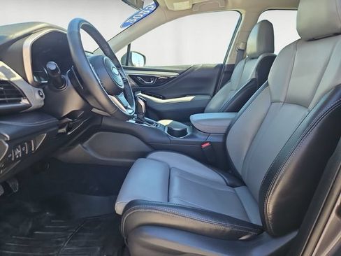 Certified 2025 Subaru Outback Limited AWD/4WD image 9